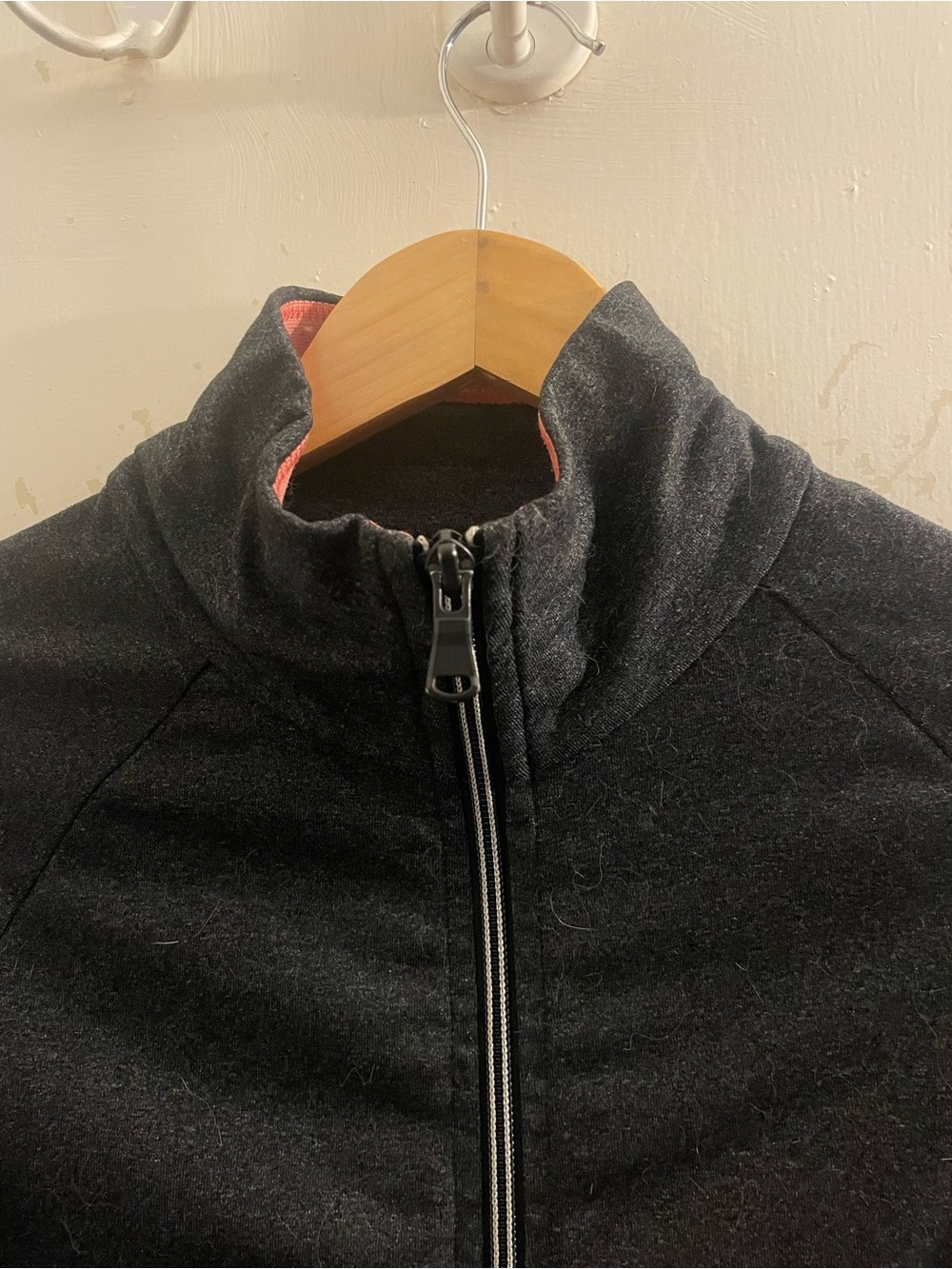 Prana Women's Gray Zip-Up Jacket with Pink & Black Accents on Pockets - Picture 4 of 10